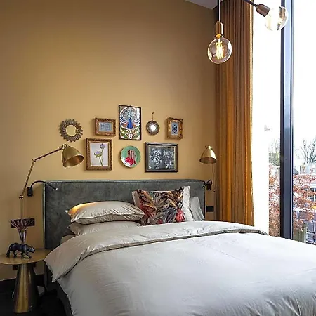 Stella Boutique 4*